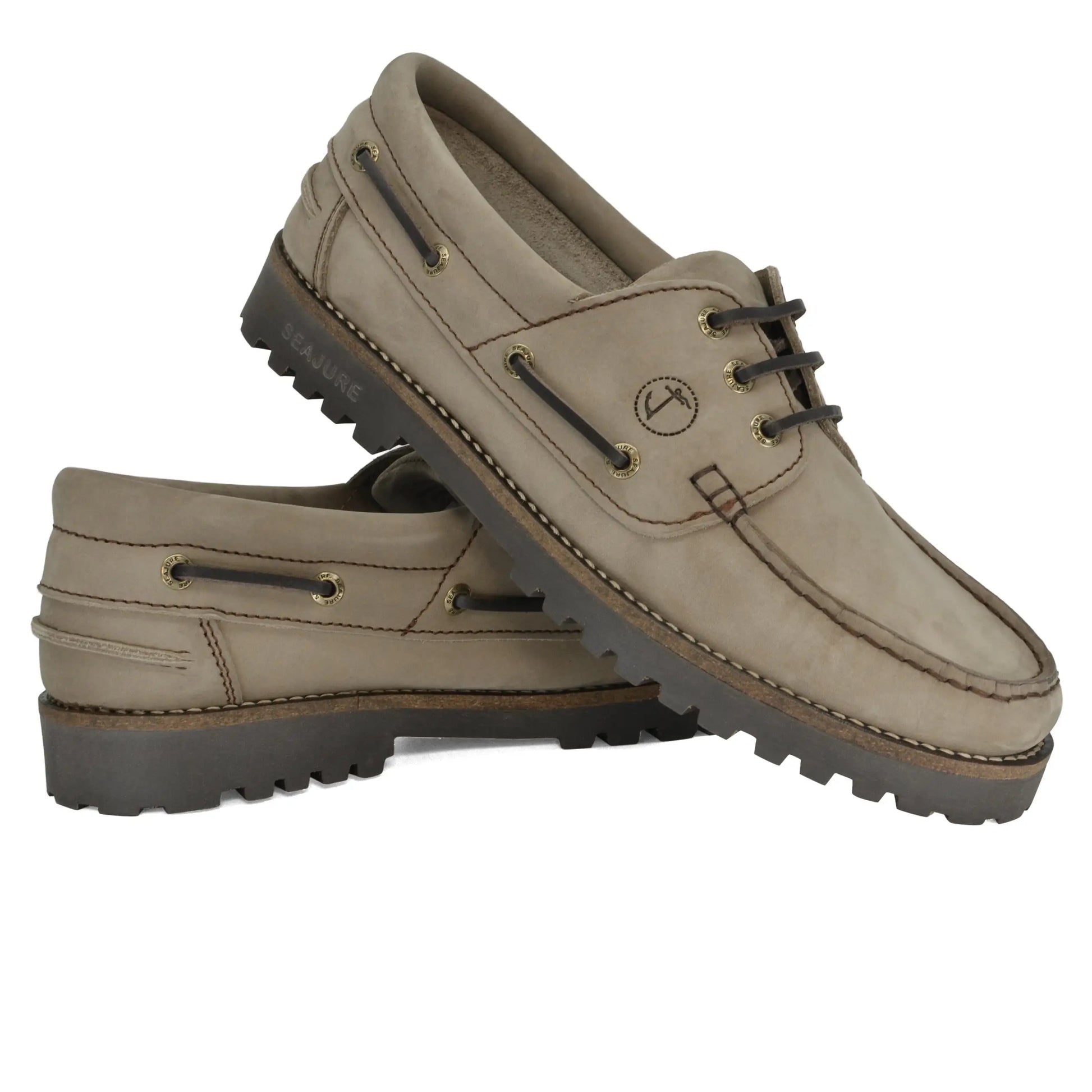 Men boat shoe Mosteiros in light brown suede with dark brown laces and lug sole