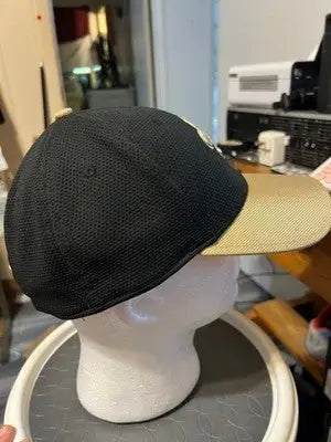 Men’s New Era Saints Fitted Hat One Size Black Gold - Fitted Hat