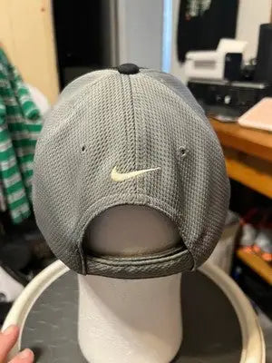 Grey Nike golf fitted hat with Nike Swoosh logo for Men