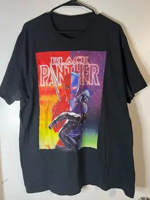 Black Panther graphic print on men’s black t-shirt for stylish casual wear