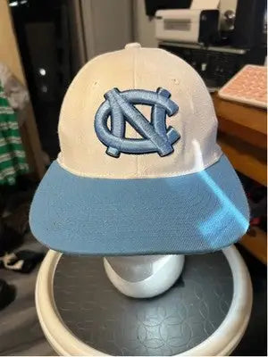 Light blue and white men’s Zephyr UNC Tar Heels hat with embroidered logo