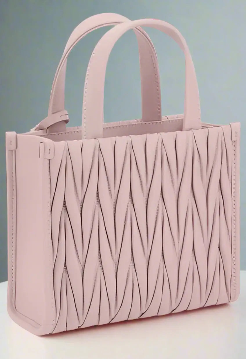 MIU MIU PINK LEATHER MATELASSÉ SHOULDER BAG - Tote