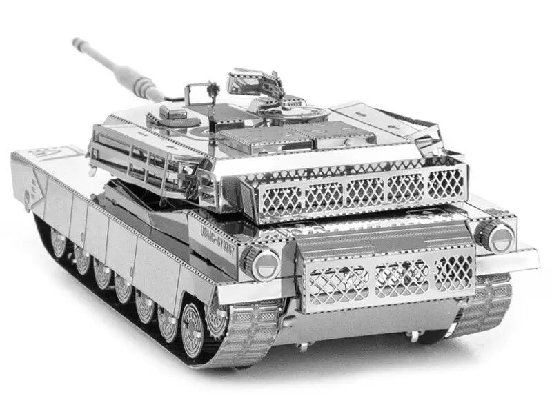 Metal model tank from the Model Kit American M1 Abrams, moderate difficulty by Metal Earth