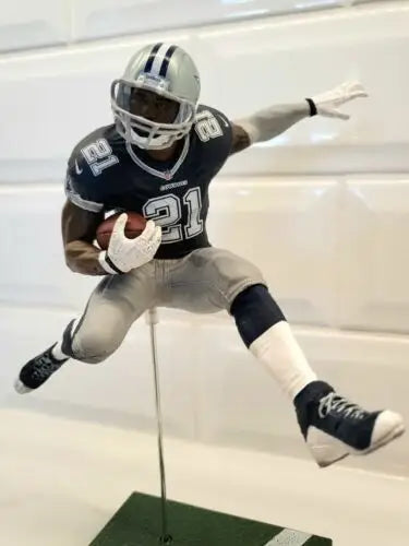 Dallas Cowboys Ezekiel Elliott loose action figure from NFL Mcfarlane series