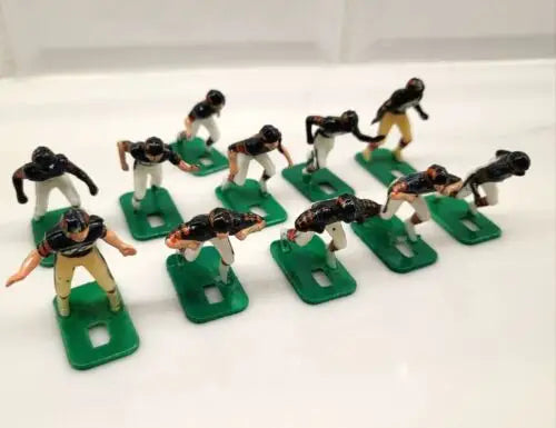 Vintage NFL Chicago Bears Electronic Football Player Set with toy figures from Haiti Tudor
