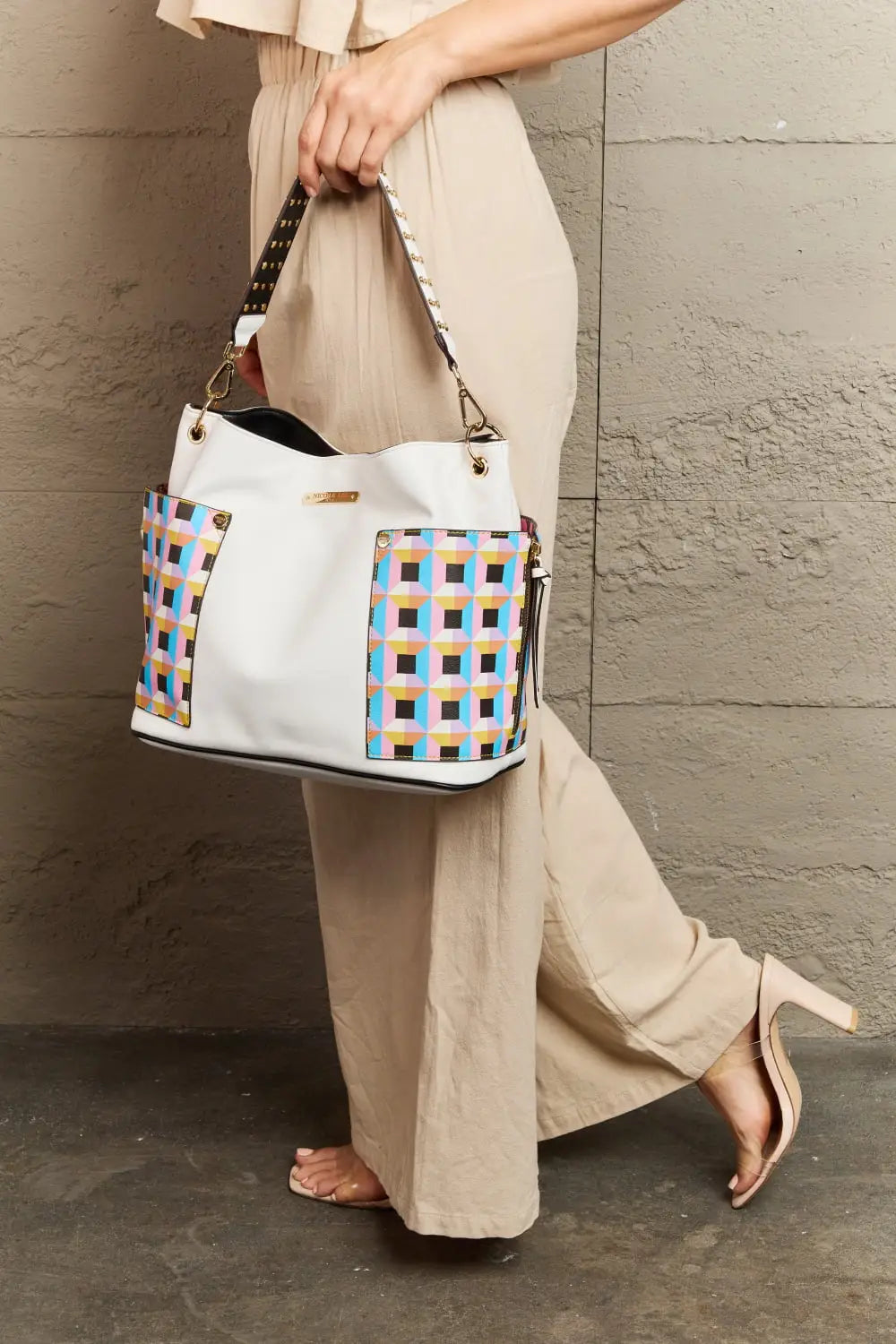 White and blue checkered tote bag with scalloped edges from Nicole Lee USA large shoulder handbag set