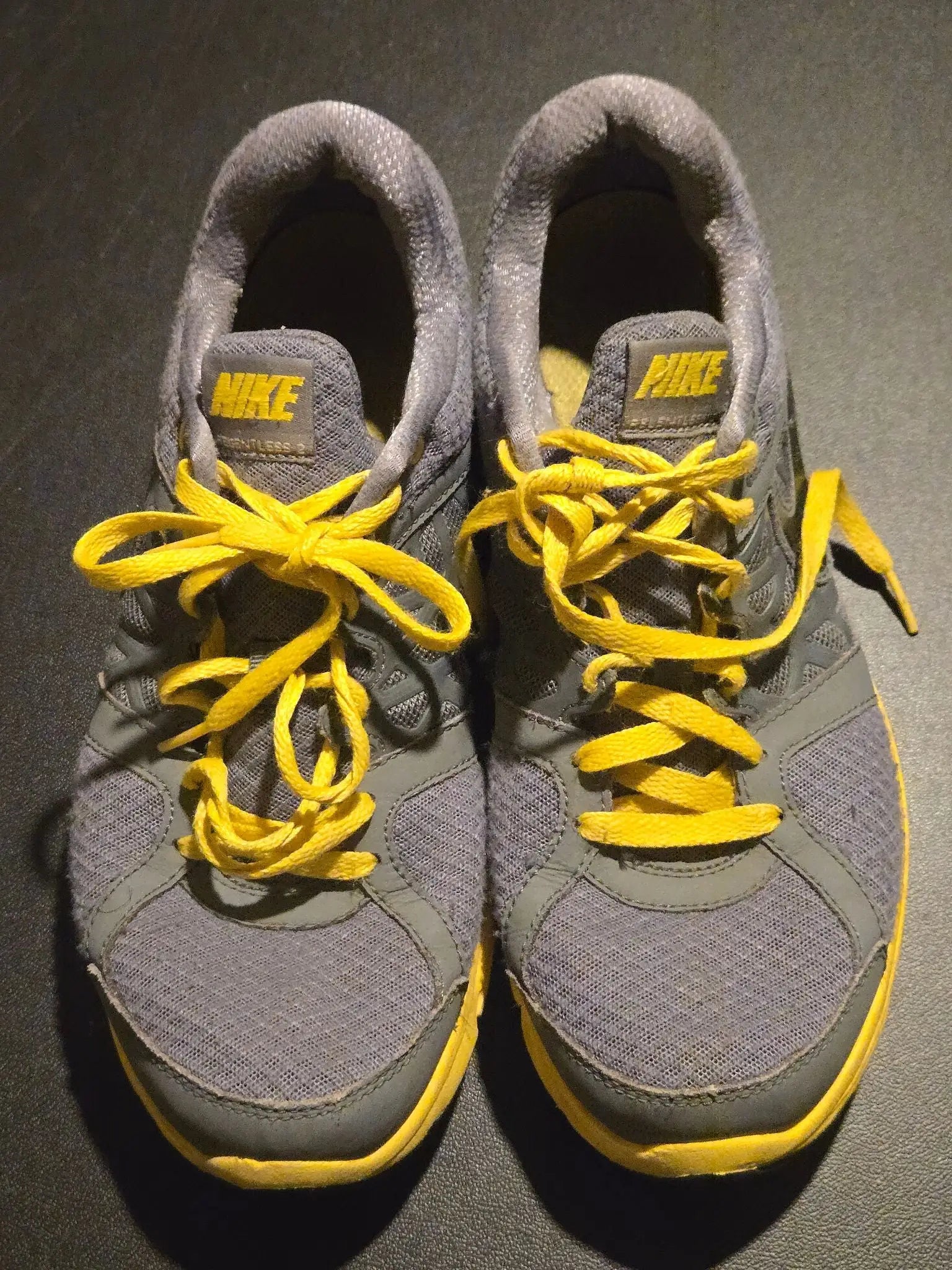 Nike Running Shoes Mens Gray Yellow Lightweight Athletic Sneakers Size 12 - Running Shoes