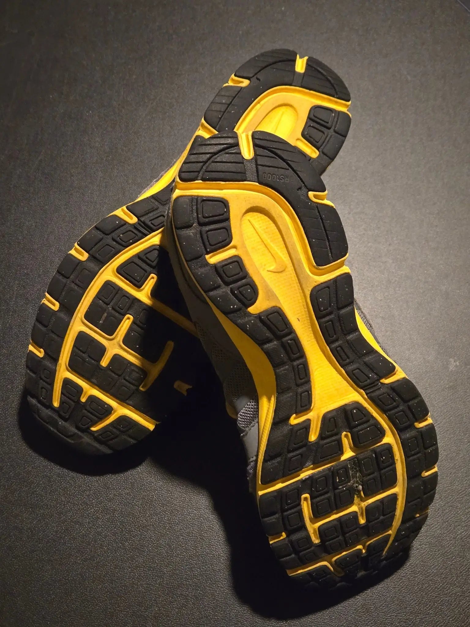 Nike Running Shoes Mens Gray Yellow Lightweight Athletic Sneakers Size 12 - Running Shoes