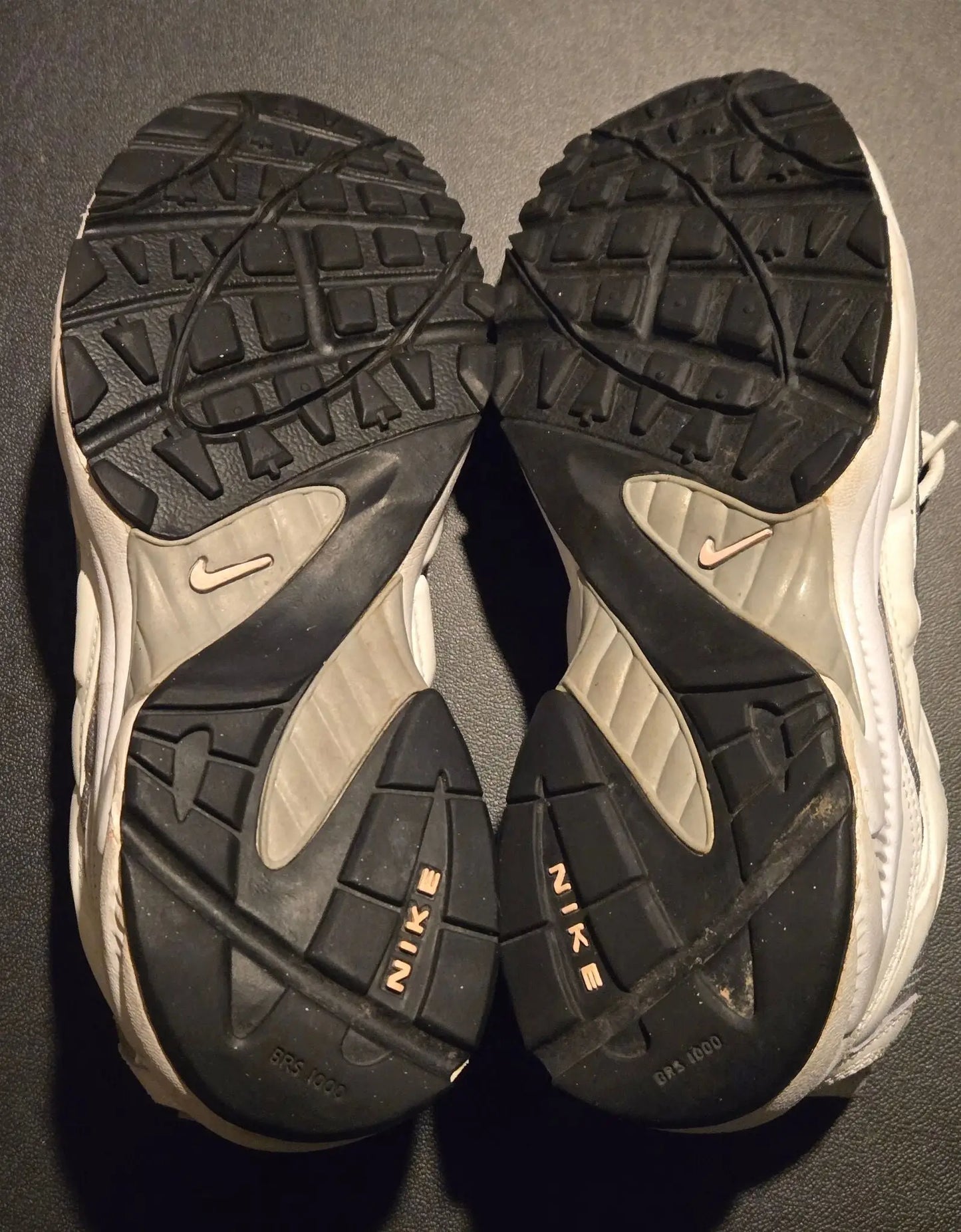 Nike Running Shoes Womens 9.5 White Gray Pink Sneakers 2007 Lightly Worn Comfort - Running Shoes