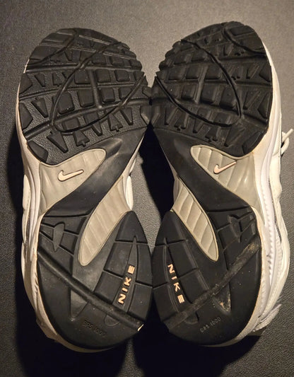 Nike Running Shoes Womens 9.5 White Gray Pink Sneakers 2007 Lightly Worn Comfort - Running Shoes