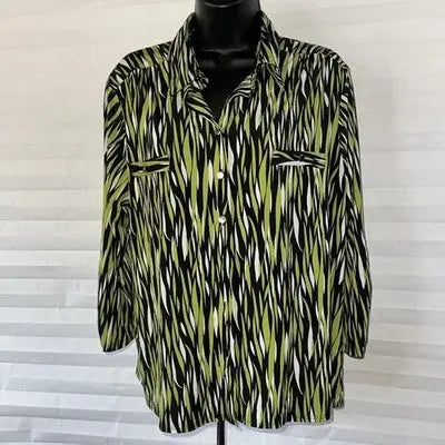 Notations Petite Women’s Blouse PXL Green Black Long Sleeve Button Down Top with abstract pattern