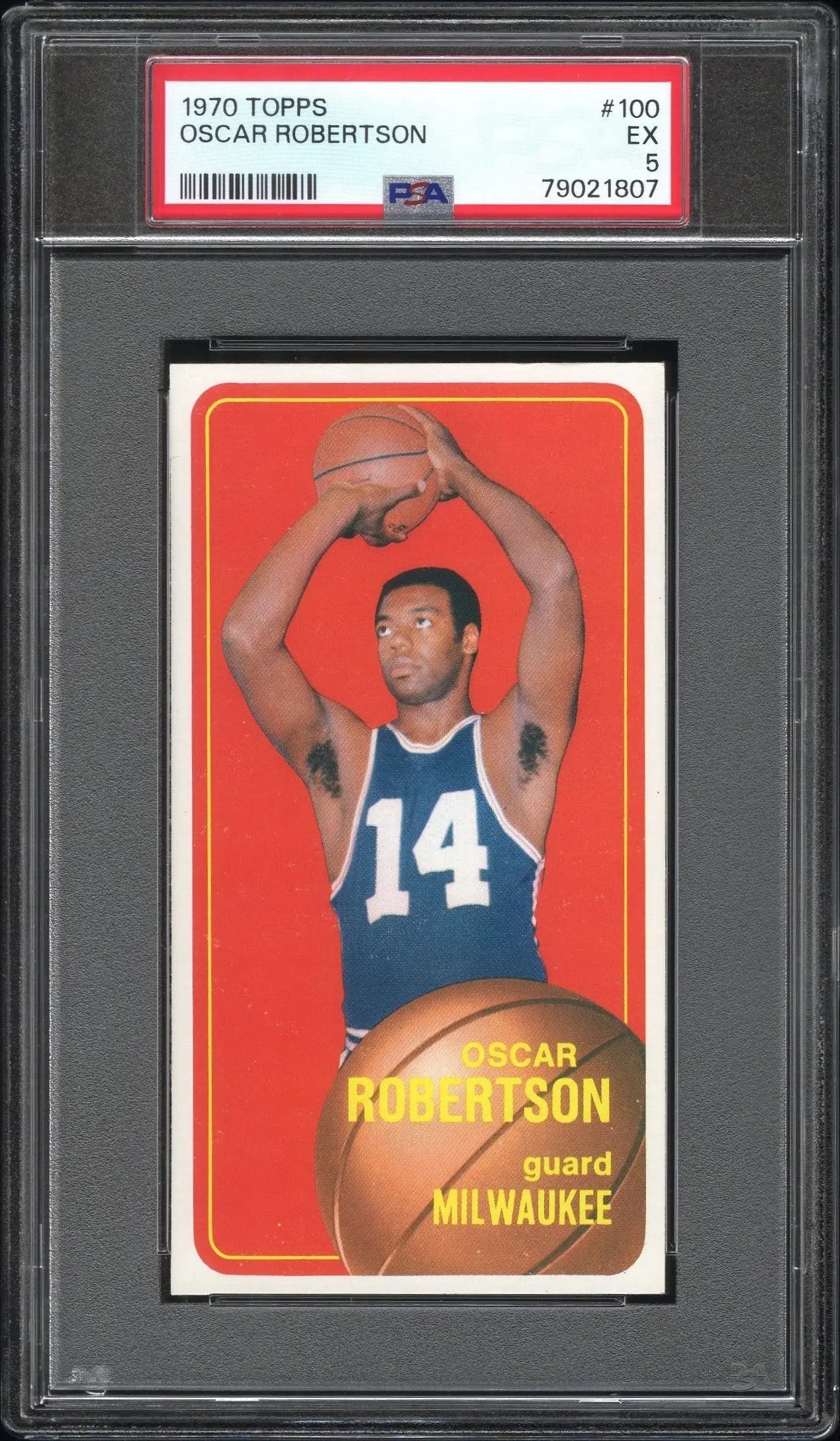 PSA-graded Oscar Robertson 1970 Topps #100 trading card featuring player in blue jersey