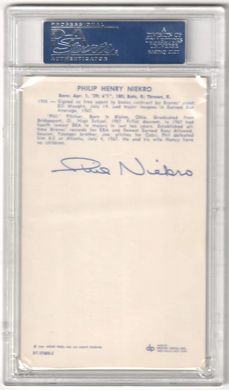 Phil Niekro autographed card from Dexter Press Postcards in the PHIL NIEKRO 1968 set