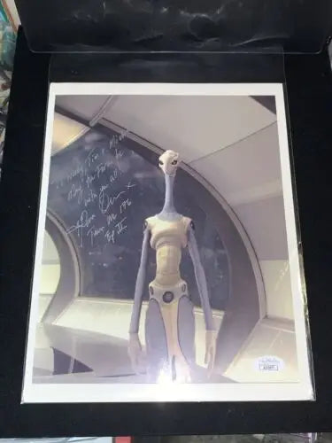 Signed Rena Owen Star Wars Attack of the Clones Taun We photo for trading cards collection