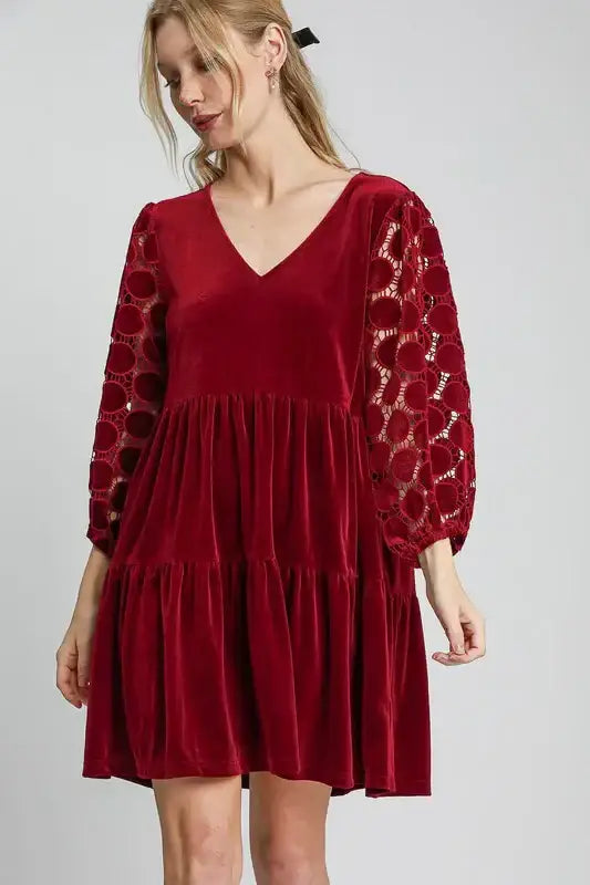 Umgee Dotted Lace Sleeve Tiered Velvet Mini Dress - Burgundy / S
