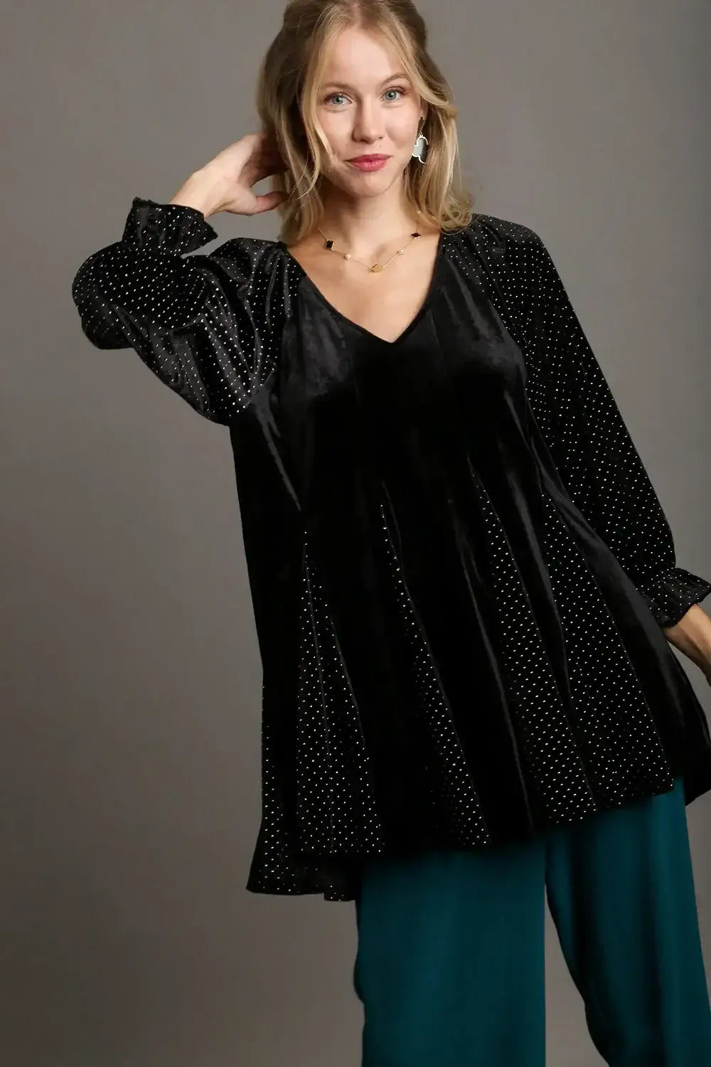Umgee Godet Hem Polka Dot V-Neck Blouse - Black / S