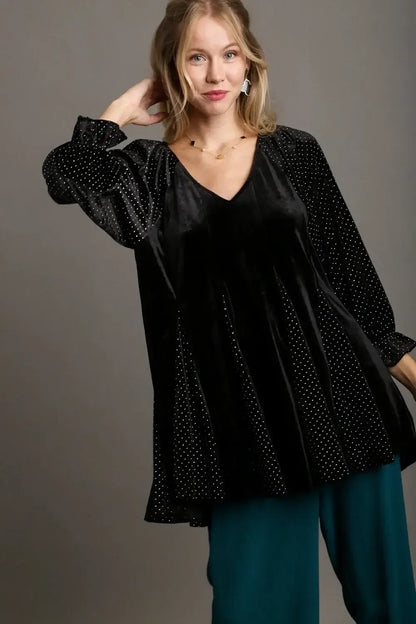 Umgee Godet Hem Polka Dot V-Neck Blouse - Black / S