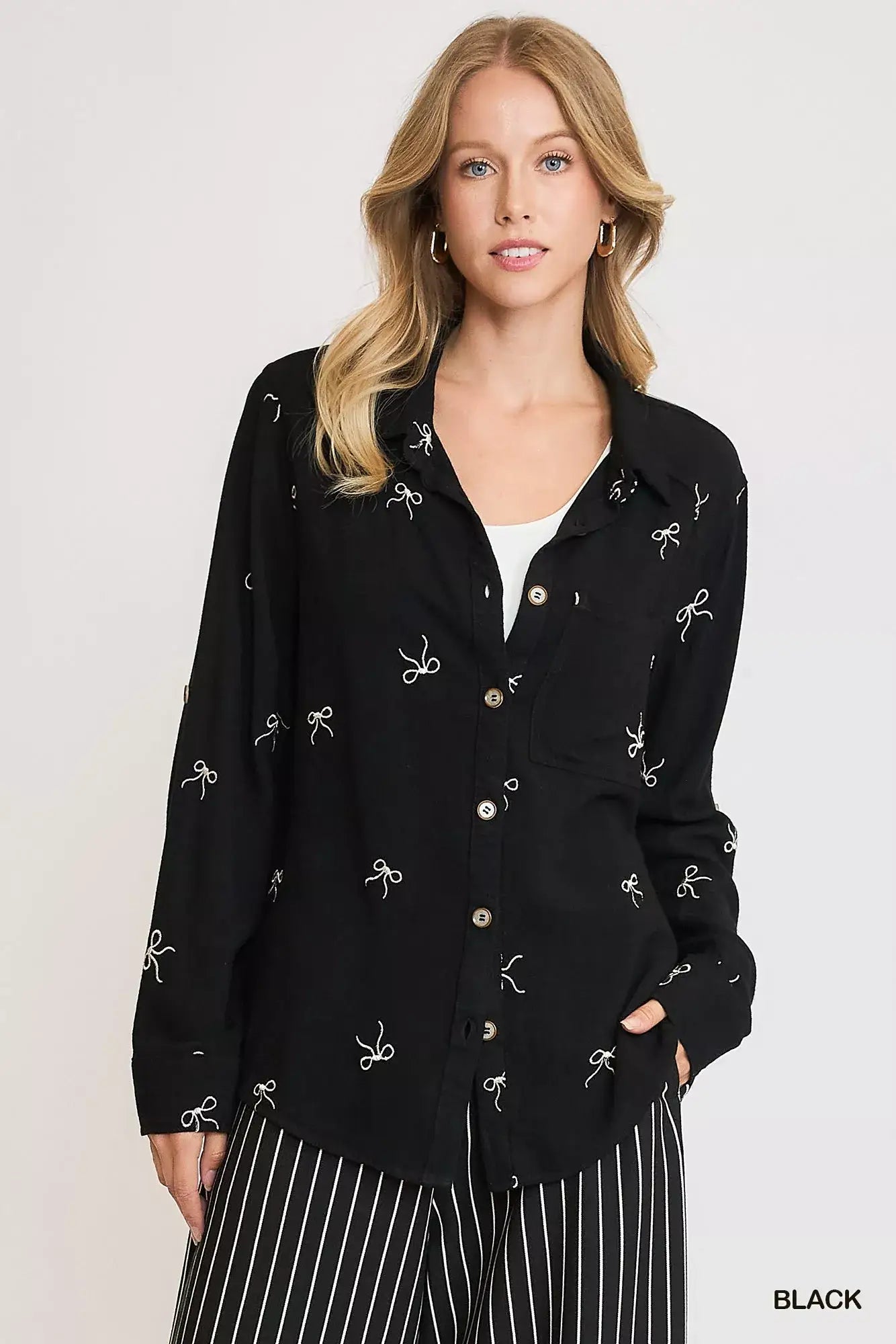 Umgee Linen Blend Fitted Shirt with Ribbon Embroidery Details - Black / S