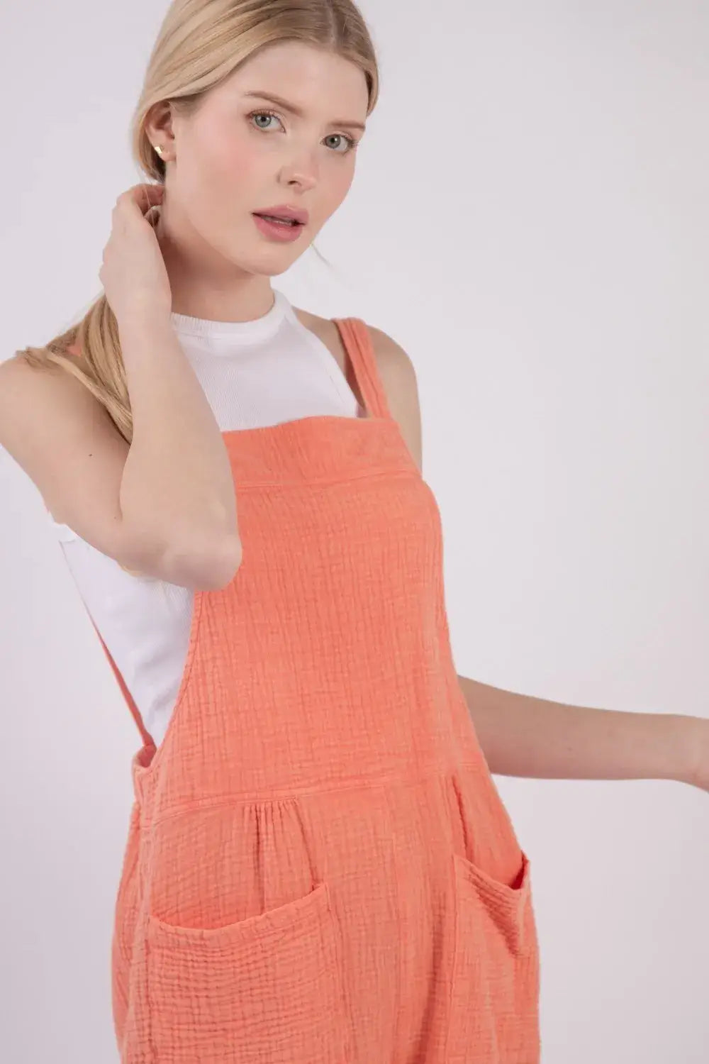 Coral sleeveless double gauze overall dress with pockets and adjustable straps