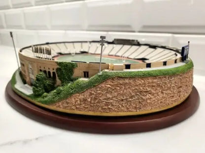 Vtg Danbury Mint Stadium Replica of Pitt Stadium on wooden base for fans and collectors