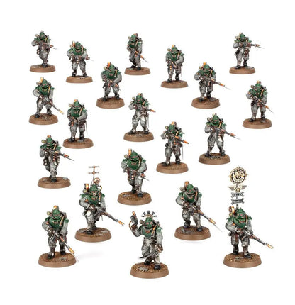 Miniature green-armored Solar Auxilia soldiers from Warhammer HORUS HERESY Tactical Command Section
