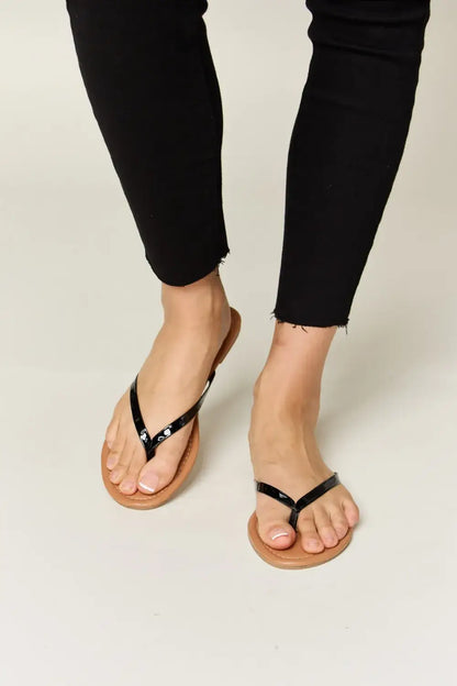 WILD DIVA PU Leather Open Toe Sandals - Black / 6