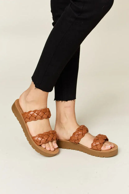 WILD DIVA Woven Dual Band Platform Sandals - Whisky / 6
