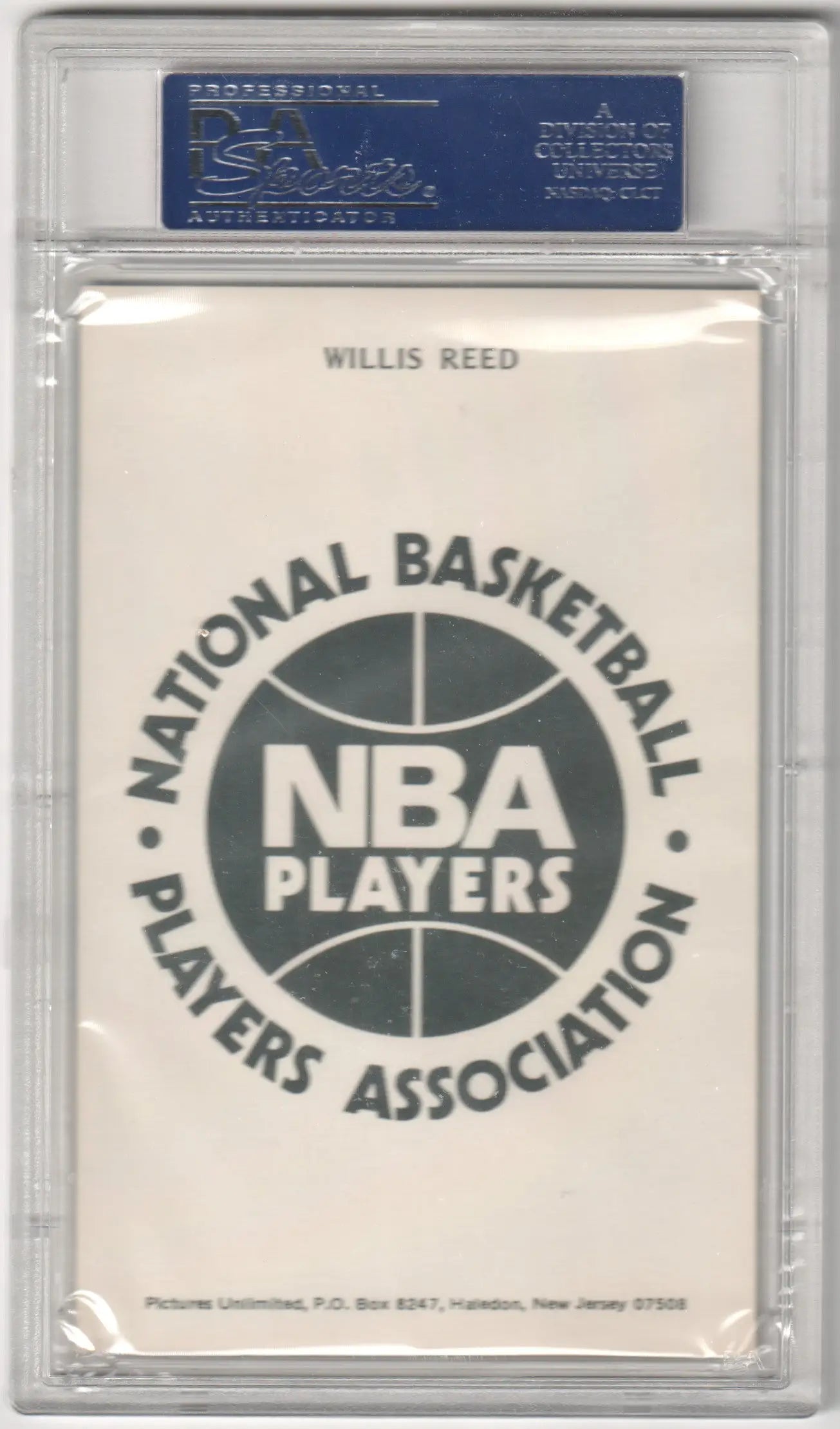 Graded Willis Reed basketball card from NBA Players Association featuring Knicks collectible